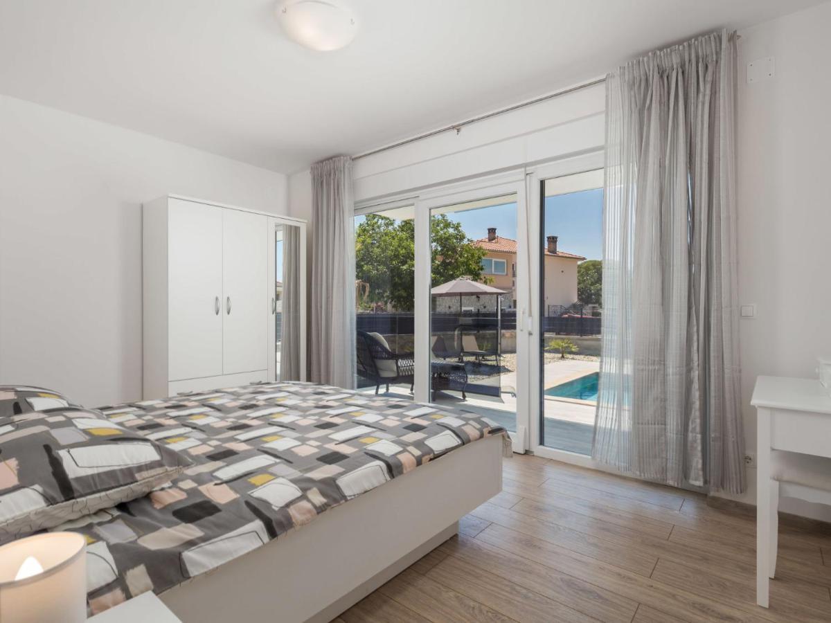 Holiday Home Villa Palma - Krk148 By Interhome Pinezići Eksteriør billede