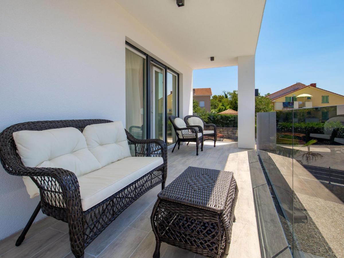 Holiday Home Villa Palma - Krk148 By Interhome Pinezići Eksteriør billede