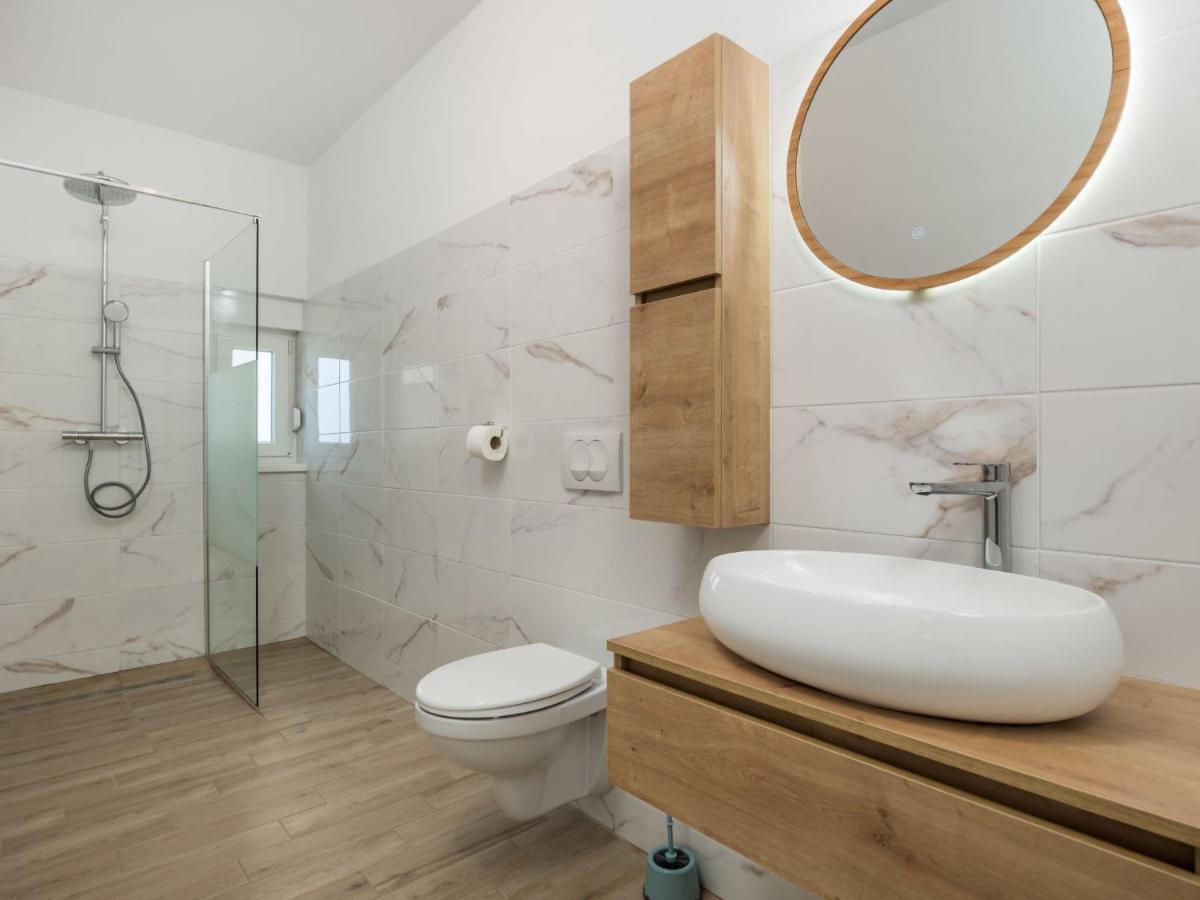 Holiday Home Villa Palma - Krk148 By Interhome Pinezići Eksteriør billede