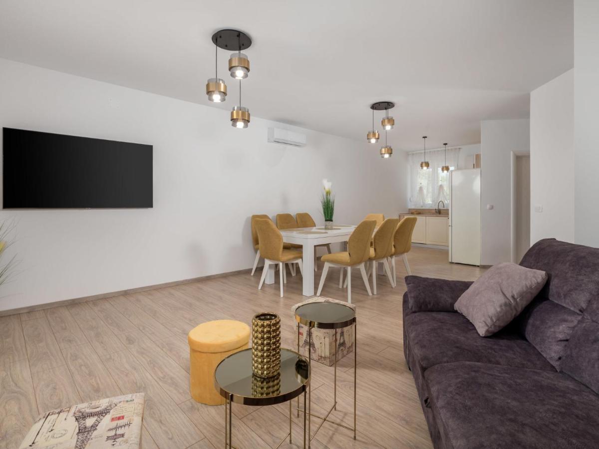 Holiday Home Villa Palma - Krk148 By Interhome Pinezići Eksteriør billede