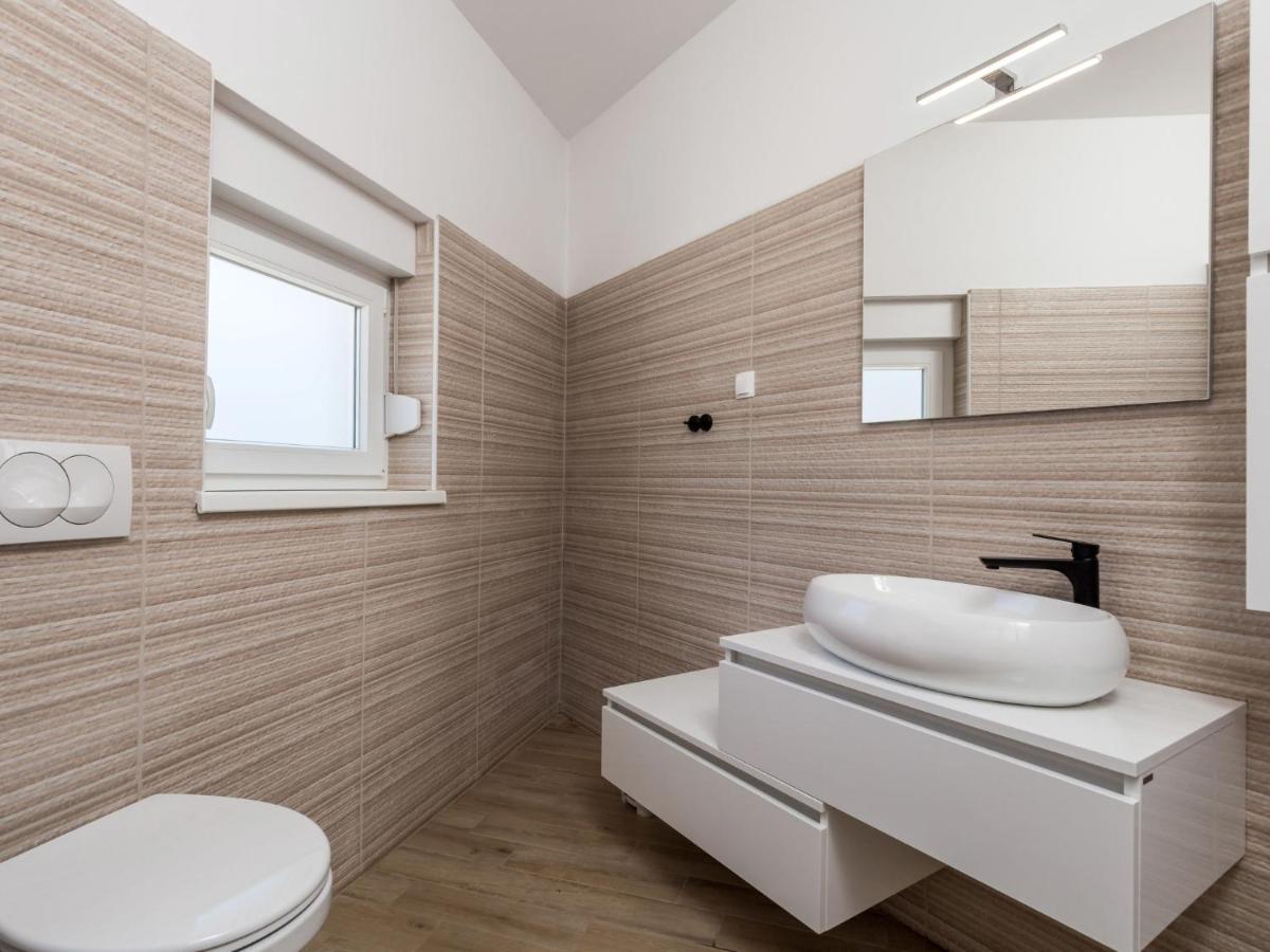 Holiday Home Villa Palma - Krk148 By Interhome Pinezići Eksteriør billede